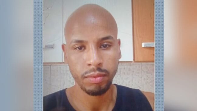 Lourivaldo Ferreira Silva Nepomuceno morreu esmagado entre a porta do trem e da plataforma