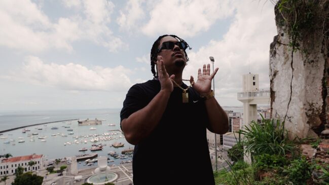 O rapper Klisman lançou novidade pelas plataformas digitais