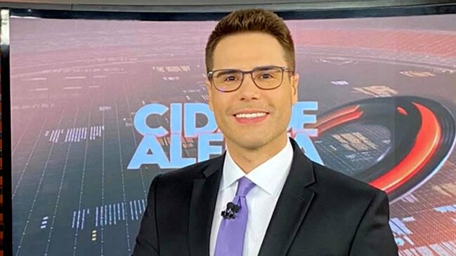 Bastidor está aquecido nos corredores do Sistema Brasileiro de Televisão (SBT) para a estreia de Luiz Bacci, no comando do programa Alô, Você