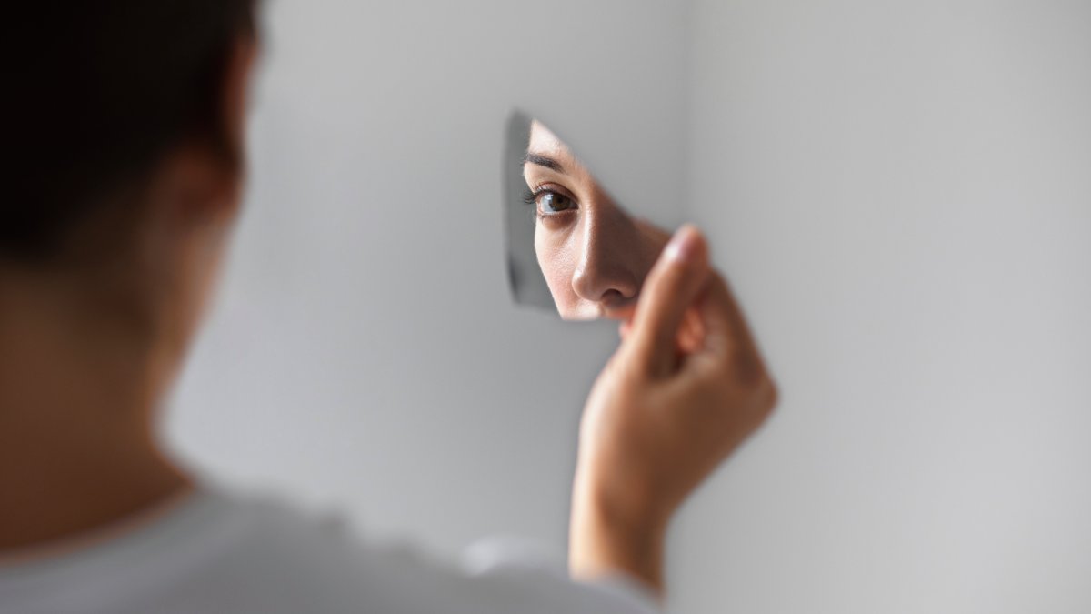 Traumas de infância moldam relacionamento na vida adulta