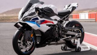 BMW S 1000 RR tem preço de lançamento a R$ 139.900 na cor preta