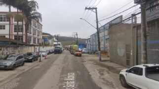 Acidente foi no bairro Vila Santa Cecília, por volta das 23h