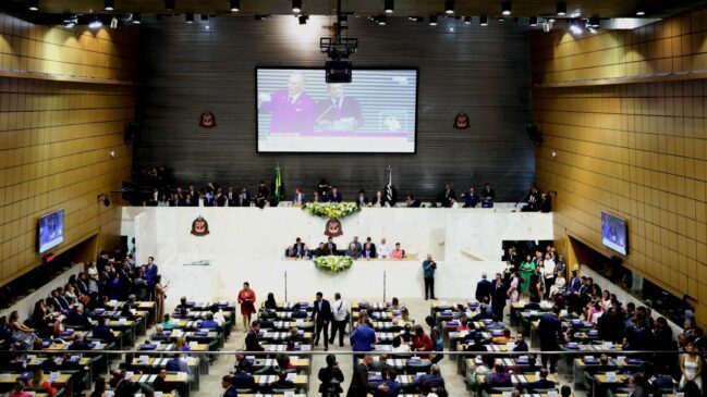 A votação do projeto que revoga o aumento do IOF foi colocada de surpresa na pauta pelo presidente da Câmara, Hugo Motta (Republicanos-PB)