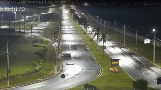 Ocupantes do veículo sofreram ferimentos leves