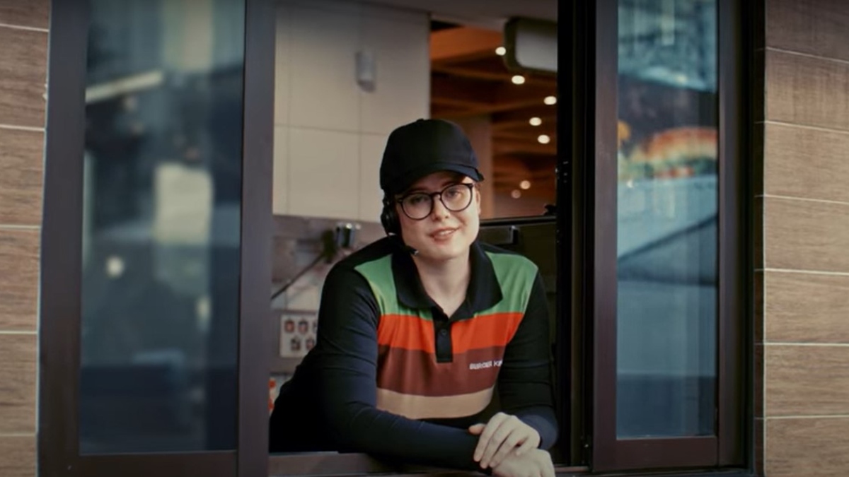 'Corno Drive-Thru' é limitada a um resgate por CPF e a um cliente beneficiado por carro