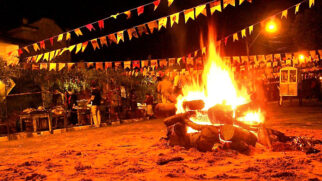 Fogueira em festa junina
