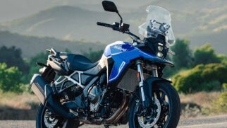 Suzuki lançou três modelos de peso: a esportiva GSX-8R, a big trail V-Strom 800 na versão com rodas de liga leve e a sport crossover GSX-S1000GX