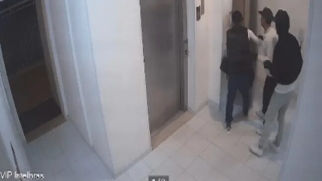 Criminosos entraram em condomínio pouco depois das 18h