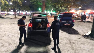 Jovens são espancados pela população após serem acusados de furto em Santos