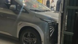 Veículo estava em exposição no Shopping Villa Lobos