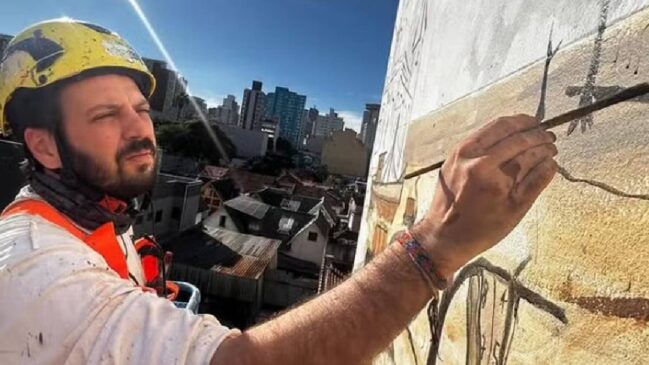 Mundano se define como um "artivista" e tem atuação pautada pela temática ambiental