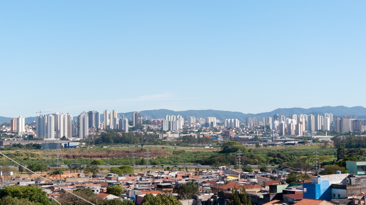 Cada interessado pode apresentar proposta para um ou mais lotes