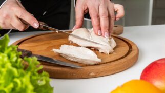 A maneira como você corta a carne pode alterar o sabor e a textura dela