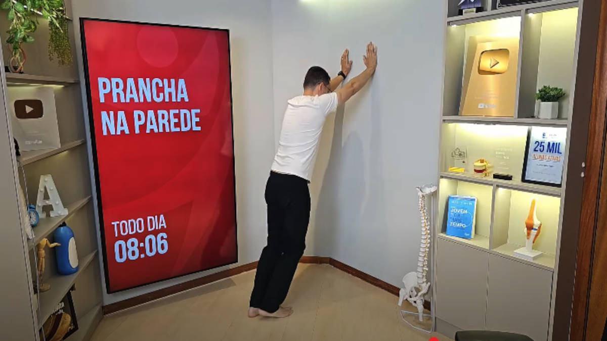 Flexões de parede feitas de maneira correta pode ajudar a preservar a saúde lombar