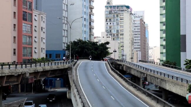 Parque Minhocão: o viaduto polêmico que virou galeria de arte a céu aberto em São Paulo
