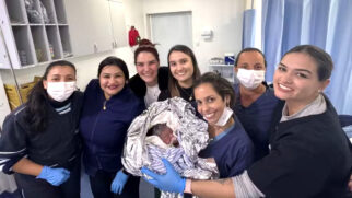 Bebê Antonella é a primeira a nascer em Águas de São Pedro, no interior paulista, em 29 anos