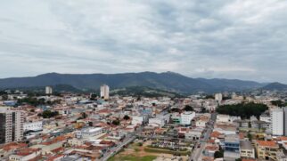 Infraestrutura moderna, clima agradável e paisagens naturais fazem de Atibaia um ótimo lugar para morar