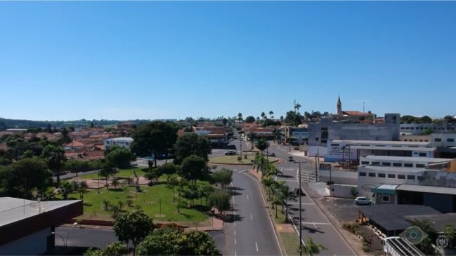 Reconhecida pela forte presença na indústria do jeans, cidade enfrenta falta de profissionais qualificados