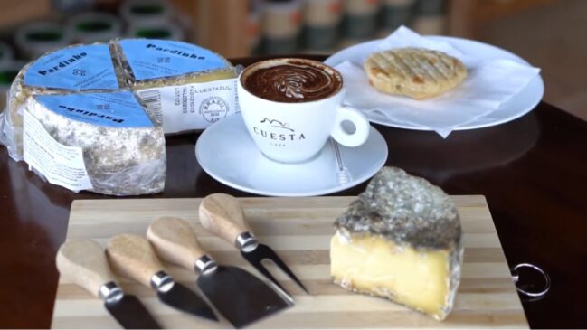 Entre montanhas que parecem dormir, rios cristalinos e sabores premiados, um destino que guarda o coração do interior paulista