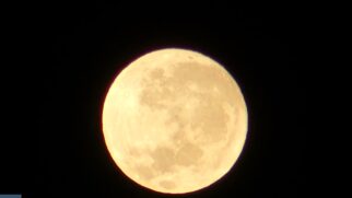 Conheça o significado por trás da tradicional lua do verão