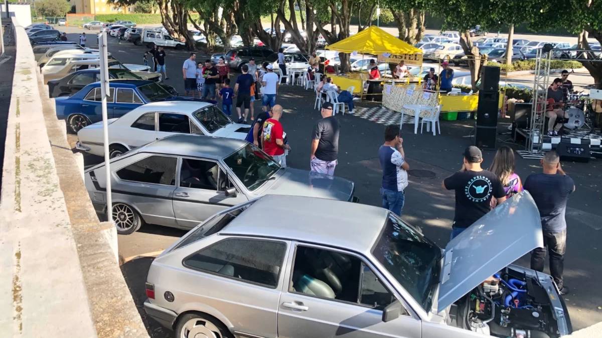 Programação também inclui uma área com food trucks, oferecendo diversas opções de lanches e bebidas durante toda a manhã