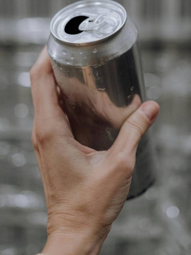 Refrigerante que foi febre há 30 anos é relançado a $0,12 para quebrar Coca-Cola e Pepsi