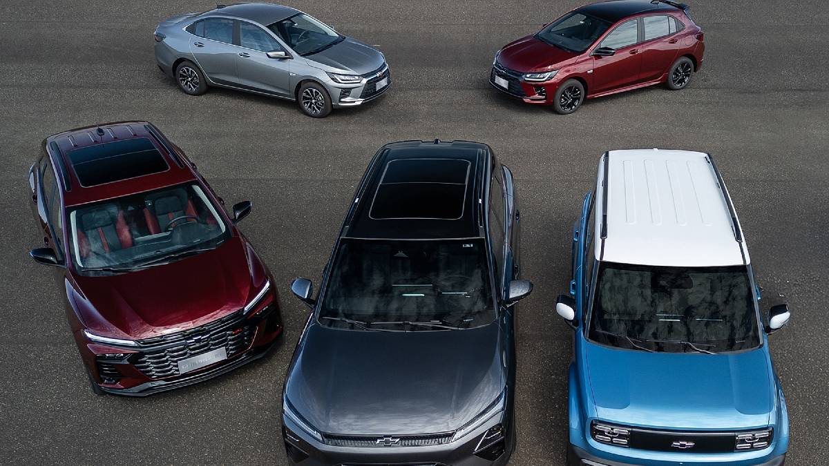 Marca apresenta simultaneamente cinco lançamentos: os novos Onix e Onix Plus (sedã), o novo Tracker e os inéditos elétricos Spark EUV e Captiva EV