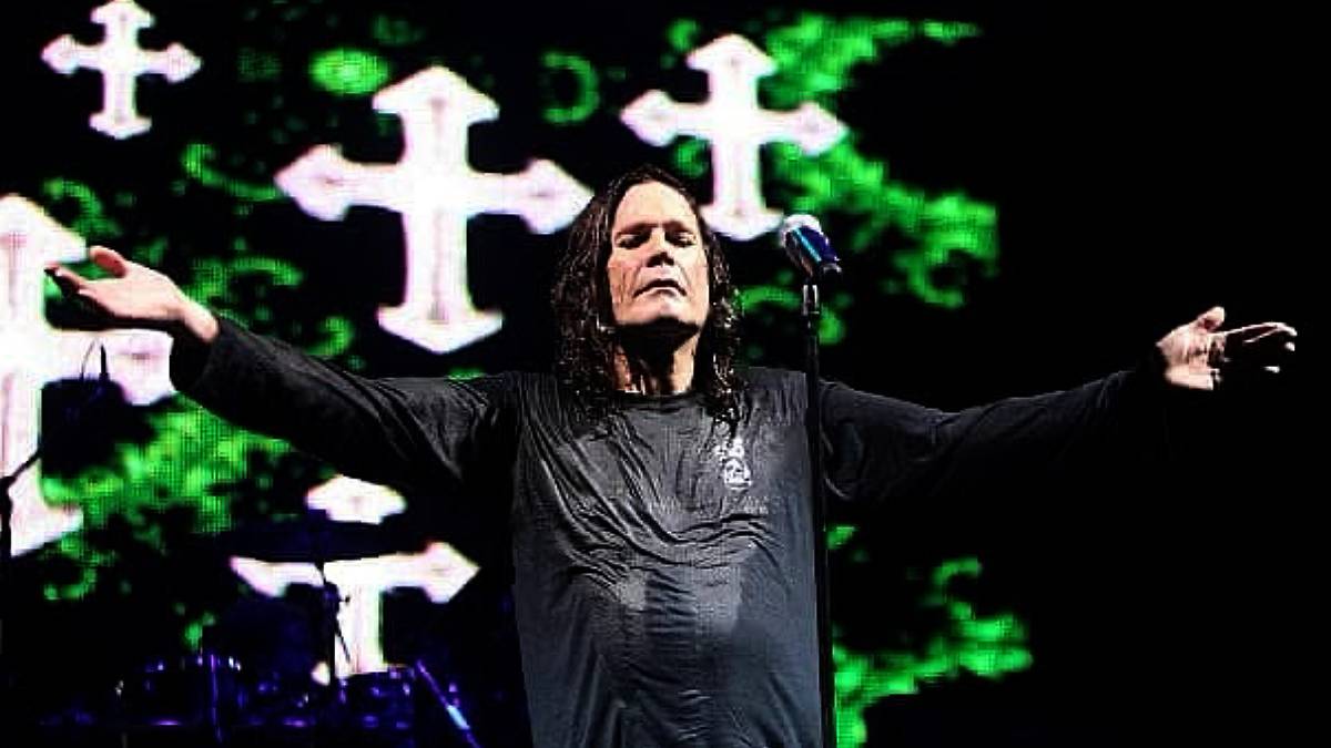 Ozzy Osbourne morreu em decorrência de uma parada cardíaca fora do hospital