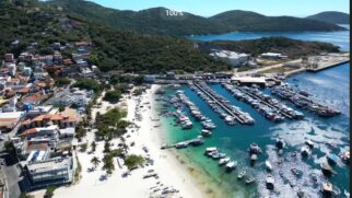 A cidade na região dos lagos é uma das mais procuradas para turismo