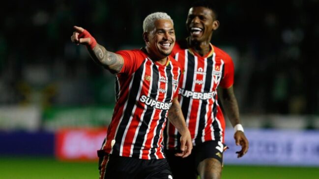 São Paulo e Atlético-MG se enfrentam, neste domingo, no Brasileirão Série A