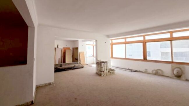 Apartamento fica localizado Edifício Moreira Salles, na avenida São Luiz