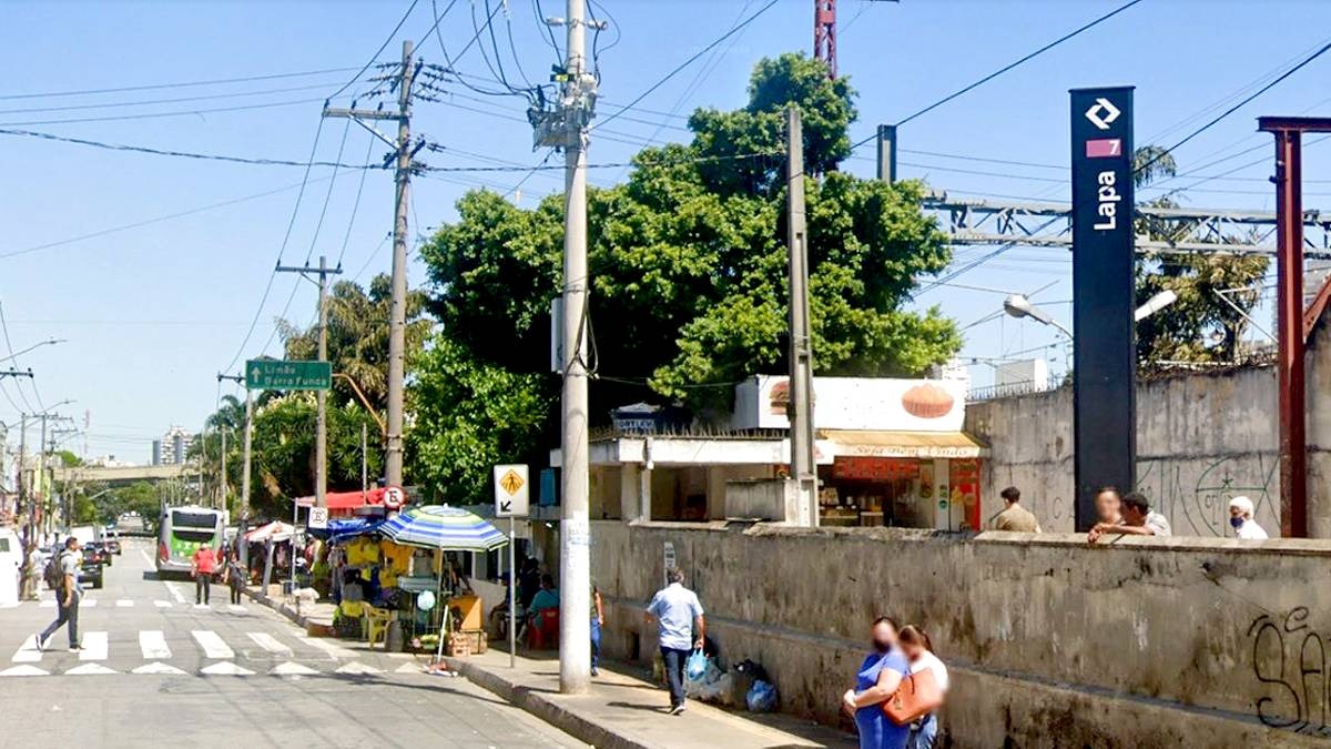Ocorrência foi na estação Lapa da Linha 7-Rubi; um suspeito foi preso