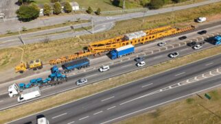 Problema mecânico adiou transporte da carga pela rodovia