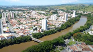 O Rio Paraíba do Sul corta diversas cidades de São Paulo, Rio de Janeiro e Minas Gerais