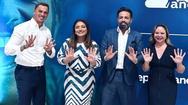 Érica Franquini (dir.) deixa MDB e se filia ao Republicanos; na foto ainda é possível ver Engenheiro Daniel (esq.), deputada federal Ely Santos (centro) e Ney Santos, ao lado