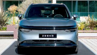 Com até 646 cv e pacote tecnológico completo, o modelo oferece alto desempenho e luxo por R$ 448 mil até o fim de agosto