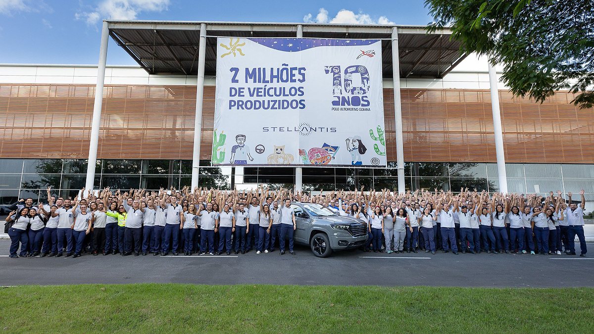 Rampage marca produção histórica, primeiro modelo fora da América do Norte