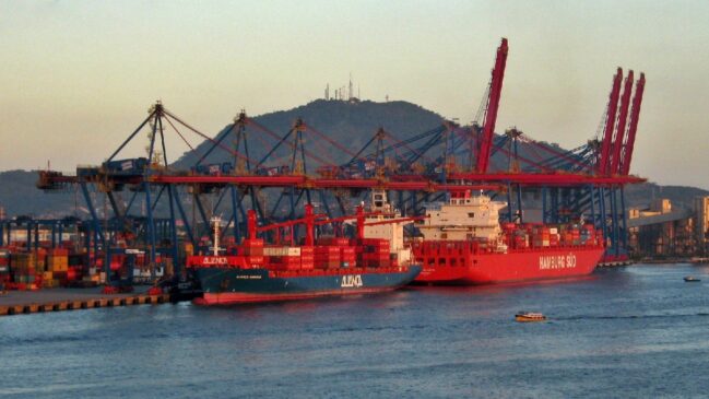Esse porto é um dos 50 maiores do mundo