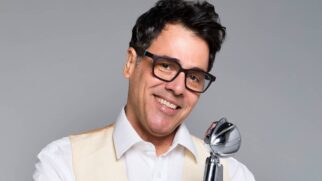 Cláudio Lins vive Fabiano no musical 'Chatô & os Diários Associados - 100 Anos de Paixão'