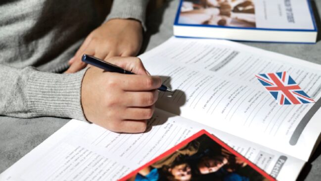 Estudar dois idiomas é benéfico para a saúde cognitiva
