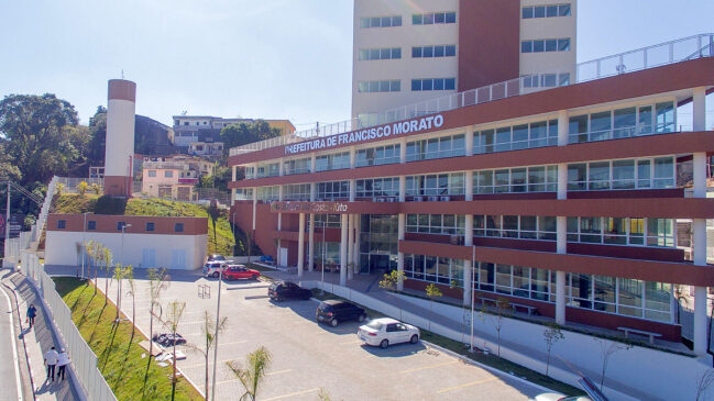 Concurso oferece salários de até R$ 7,3 mil para cargos na educação