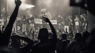 O rap existe há muitos anos, tendo conquistado uma legião de fãs e raízes muito fortes, seja no Brasil ou nos Estados Unidos