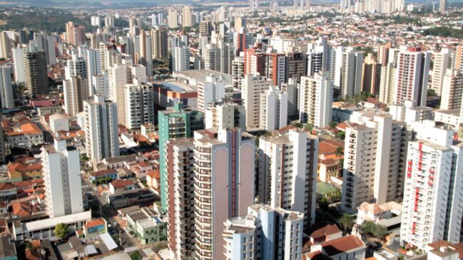 Combinando desenvolvimento econômico, infraestrutura moderna, educação de qualidade e forte vida cultural, Ribeirão Preto é uma das cidades mais promissoras para morar e investir no Brasil.