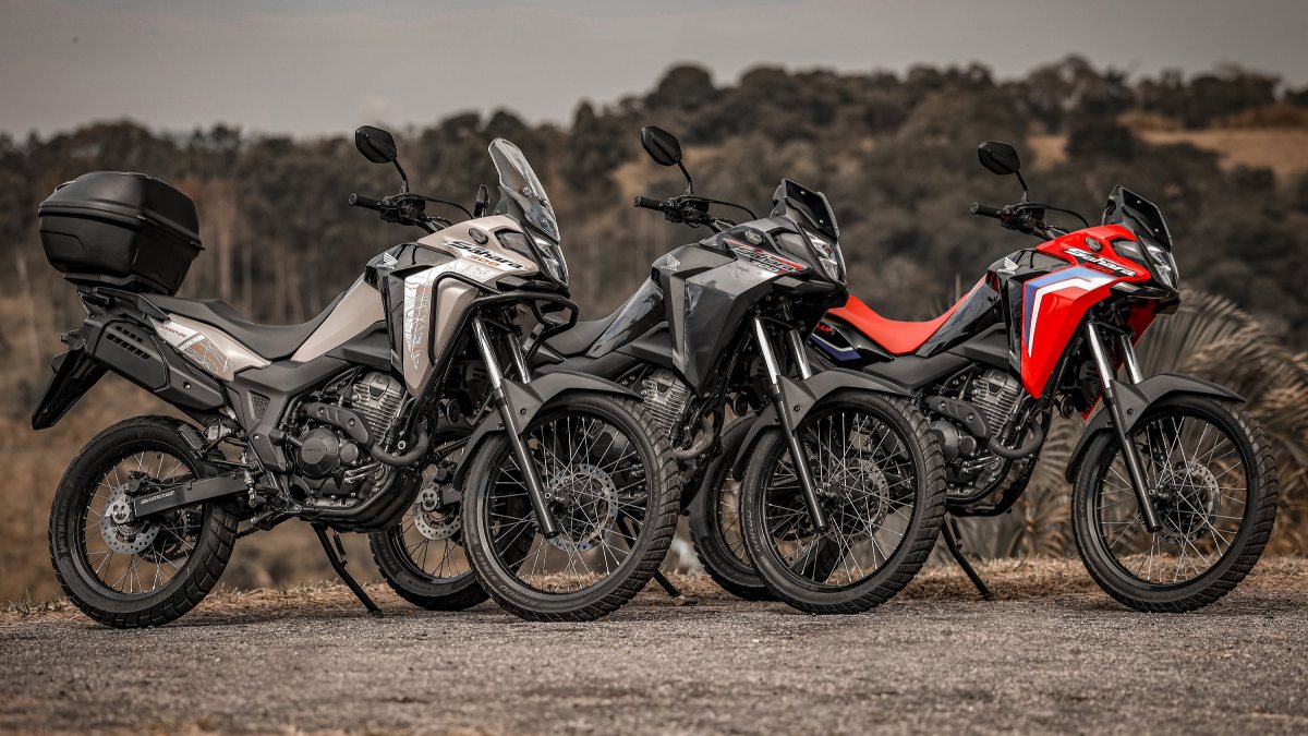 Nova XRE 300 Sahara Adventure tem preço de R$ 32.108 na cor bege fosco