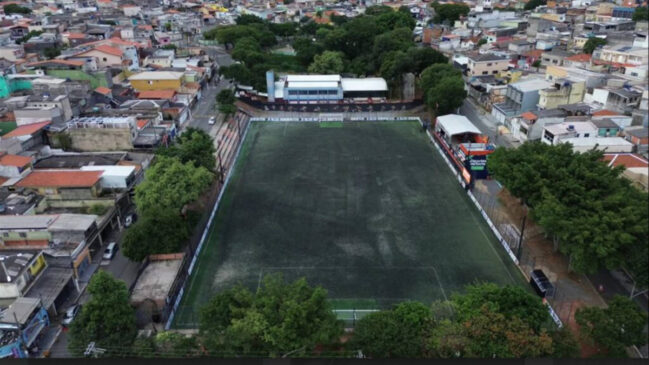 Campo de futebol foi criado a partir de iniciativas de moradores da região
