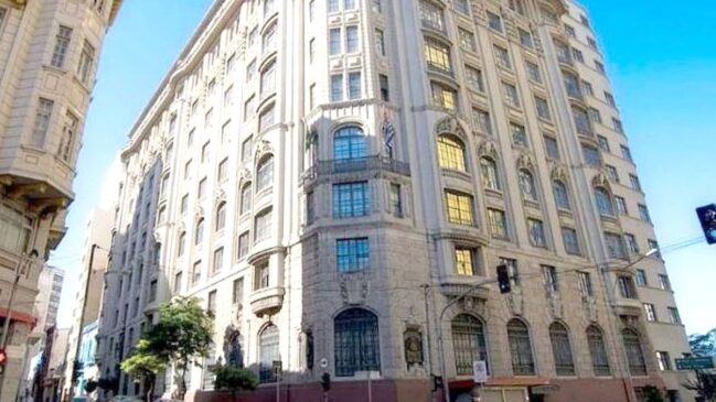 Concurso oferece 15 vagas imediatas e cadastro reserva para analista de promotoria em cinco macrorregiões do estado