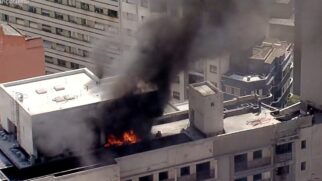 Segundo o Corpo de Bombeiros, sete viaturas foram deslocadas para atender à ocorrência