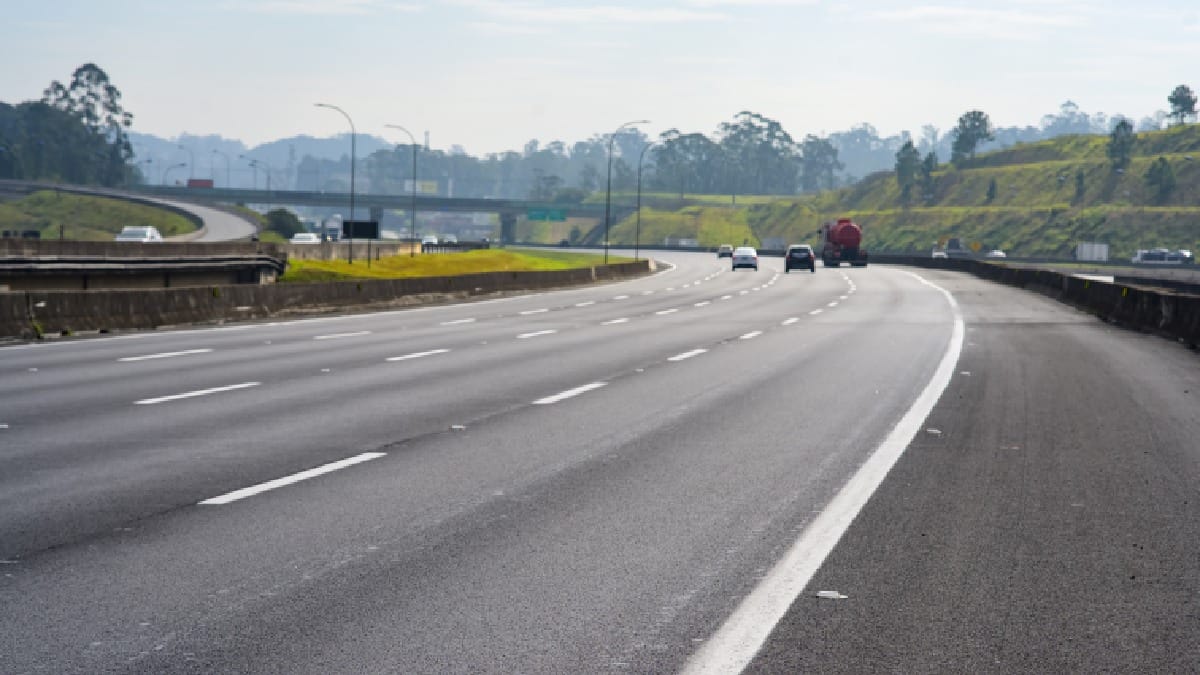 Trecho revitalizado da Rodovia dos Imigrantes na Baixada Santista | Mariana Moaraes/Ecovias