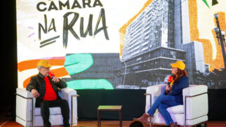 Esta é a sexta edição do projeto, que percorre todas as regiões da Capital levando uma feira interativa e também a tribuna popular