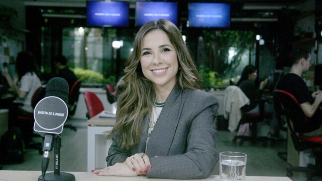 Carina Fragozo durante entrevista à Gazeta